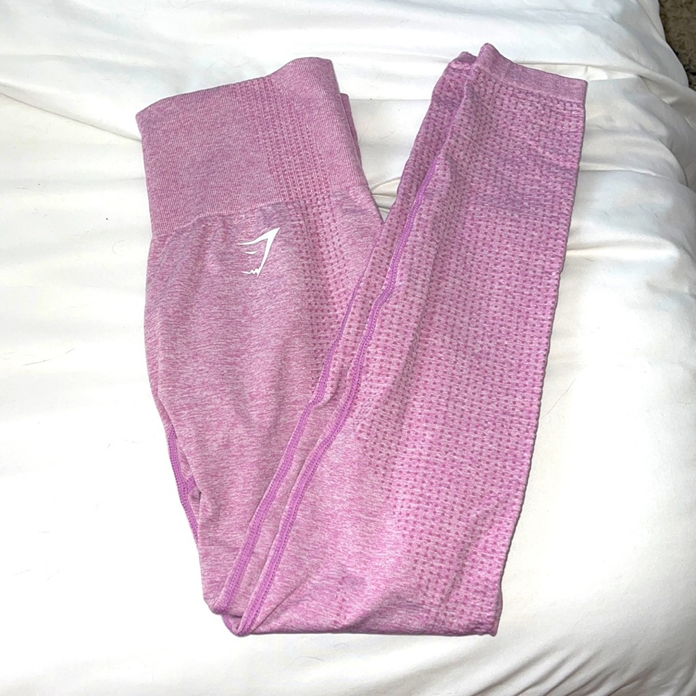 Gym shark pink leggings